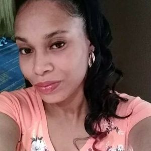 Meet your Posher, Monique